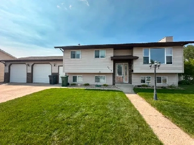 5119 63 Ave Close Ponoka, AB T4J 1E4 Image# 7