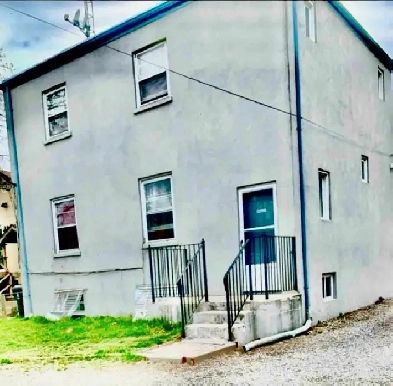 One bedroom apartment available (Horner&Brownsline) Image# 1