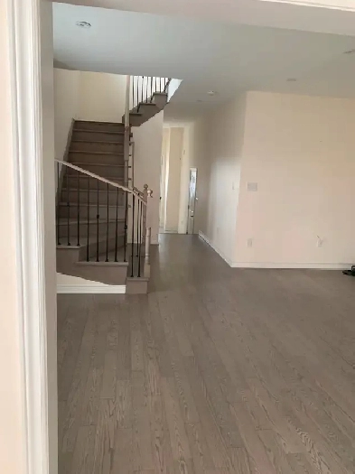 4 Bedroom Semi-Detach house for rent in Brampton! Image# 1