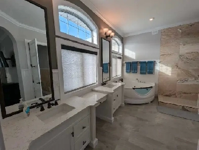 4378 sqft 6 bed/5bath two car garage home/business Image# 9