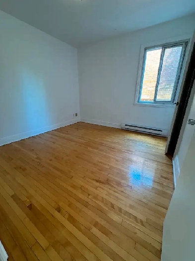 Appartement de 1 chambre et 1 salle de bain Image# 2