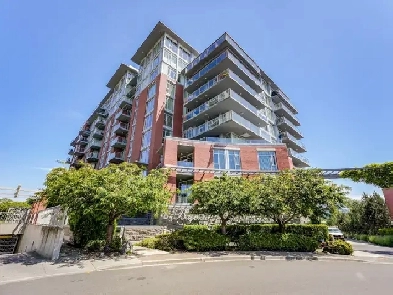 Luxurious 1-Bedroom Condo in Prestigious Bayview Image# 4