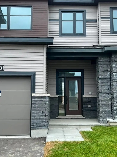 Beautiful Executive Town Home in Kanata for Rent Image# 10