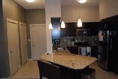 2 Bed 2 Bath Condo Near Heritage C Train Station Image# 18