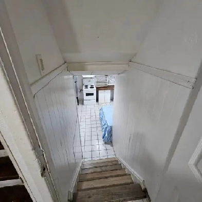 URGENT room Image# 6