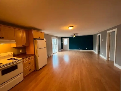 2 BDRM Mahone Bay, available August 1st Image# 5