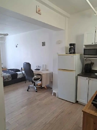 STUDIOS Image# 3