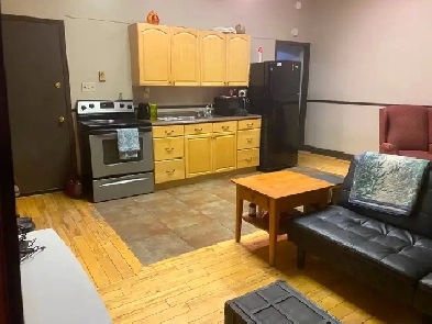 1 Bedroom Apartment  All inclusive/Downtown/Available Sep 1st Image# 1