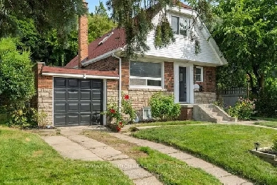 Lovely Home with Potential Rental Income in a Prime Location! Image# 1