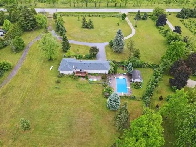 Luxury Countryside Retreat with Resort-Style Backyard Image# 8