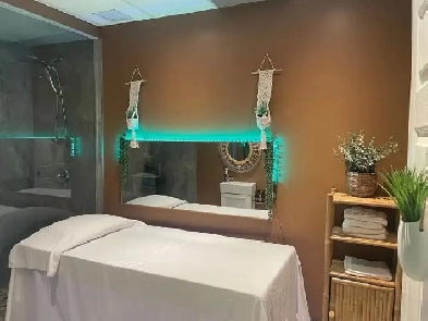 Fully Equipped Massage Spa for Rent  427 & Dundus Image# 1