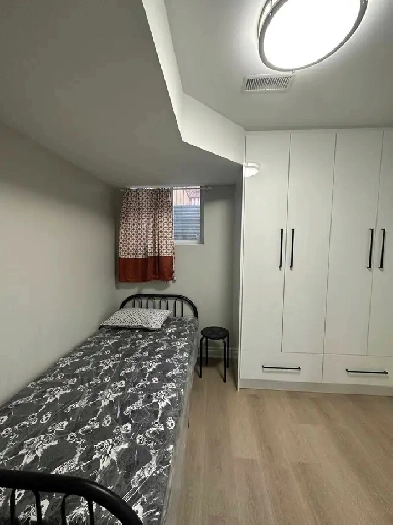 private room rent in Bradford, from July 1st Image# 4
