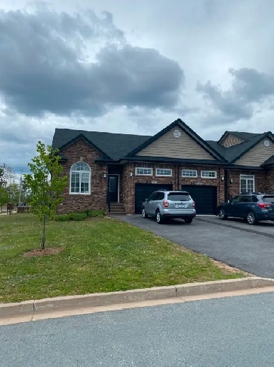 BEAUTIFUL 3.5 BEDROOM TOWNHOUSE - BEDFORD - JULY 1 - FOR RENT Image# 5