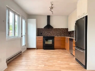 1 700$ Appartement à louer Image# 1