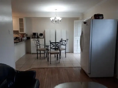Bright , Clean, 2nd Floor Rm For Rent in Markham-Males Only Image# 8