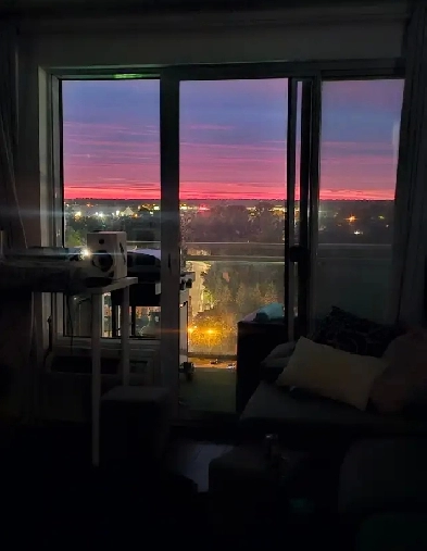 ️ VUE INCROYABLE SUR MONTRÉAL – CONDO 3½ TOUT MEUBLÉ À LOUER ( Image# 11