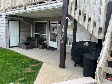 NEW LISTING  3 BEDROOM TOWNHOUSE, BUNGALOW STYLE $194,900 Image# 7