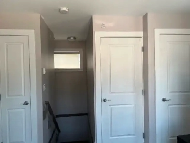 Unfurnished One Bedroom Laneway House for $1500/Month Image# 2