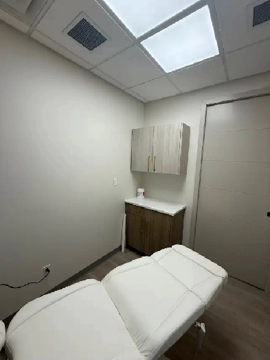 Med-spa room for rent Image# 5