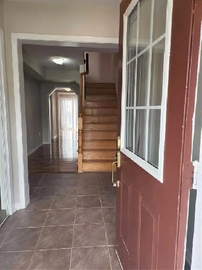 Full House Available in Brampton Image# 3