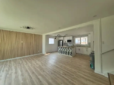 Crestview 7 bedrooms 4 bathrooms house for rent Image# 1