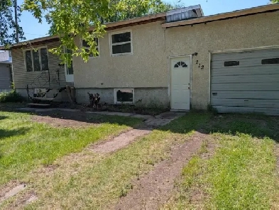 3  Bedroom, 1 Bath Home for Sale by Owners Image# 2