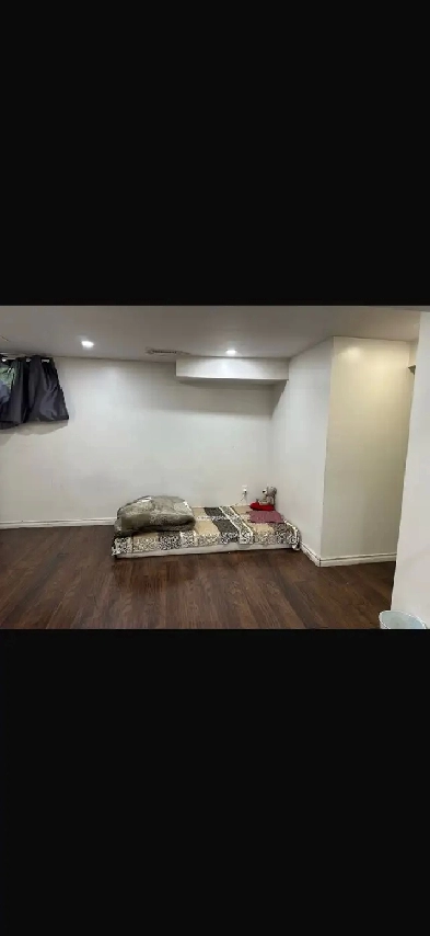 privat suit for rent Image# 10