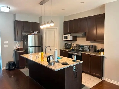 3 Bed 2.5 Bath Townhouse for rent Stittsville Image# 10