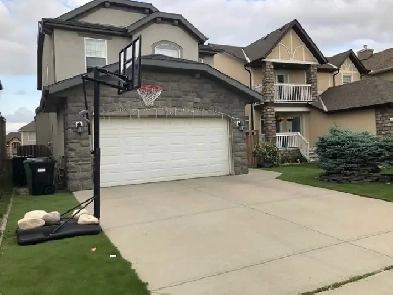 2-bedroom walk-out basement in NW Calgary Image# 2