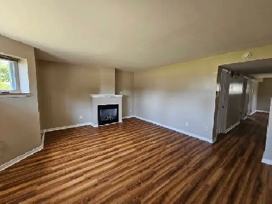 Newly Reno Two Bedroom Apartment Available for Rent July 1st Image# 5