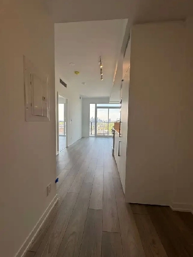 1   Den Condo Image# 8