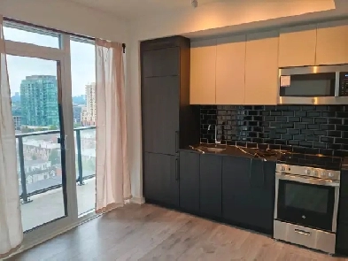 2 Bedrooms Condo at 285 Dufferin St, Move in Now Image# 2