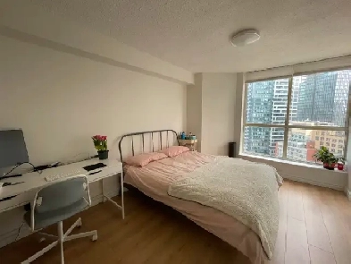 FOR RENT: Fully Furnished 1B Den Condo @ Bay and Wellesley Image# 5