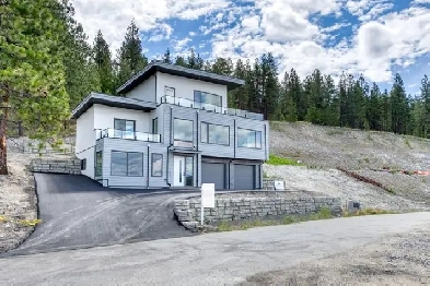 2.5 STOREY NEW LAKEVIEW HOME, 2980 Outlook Way, Naramata Image# 6