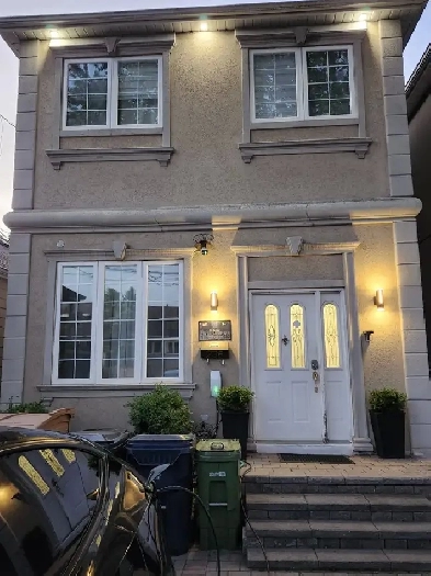 Share Basement for Female in East York near downtown for $ 1000 Image# 1