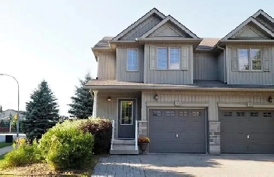 3 bed 1.5 washroom Townhouse for lease Image# 1