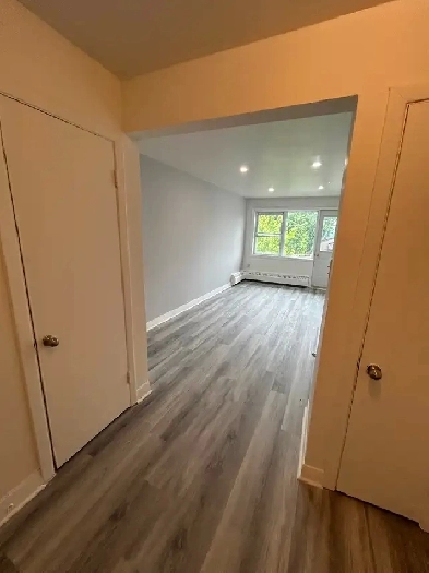 4 1/2 Apt DISPO  Visite 11:00 a 3:00 Lundi au Vendredi Image# 3