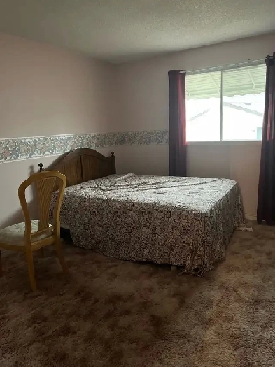 Large master bedroom July 1 Image# 8