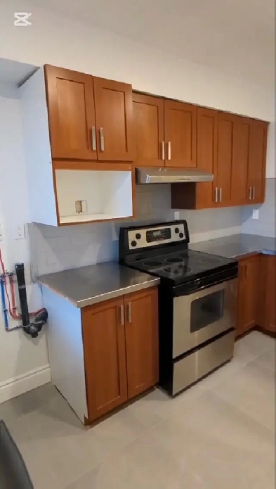 RENOVATED 2 Bed 1 Bath Apartment in Cote des Neiges Image# 4