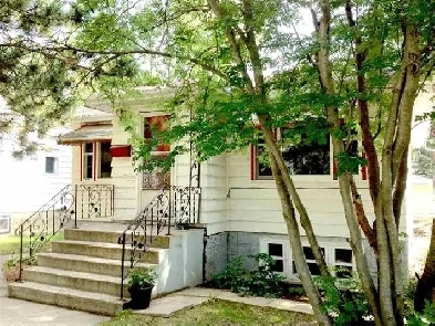 Parkallen whole single house for rental Image# 9