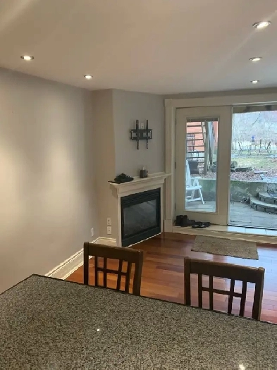 1 bedroom apartment in the Glebe Image# 4