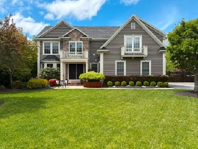 Executive Home in Prestigious McDougall Heights Image# 1