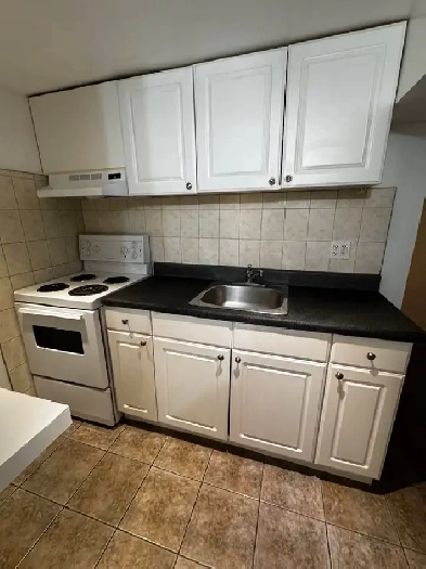 Bachelor Basement Apartment for Rent - All inclusive $1,150 Image# 1