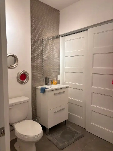 Condo for rent Image# 16