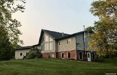 NEW LISTING  15 Min West of Meadow Lake Image# 10