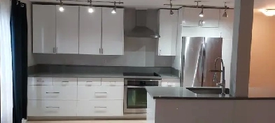 Renovated 1BR   Huge Private Patio & Parking – False Creek Image# 4