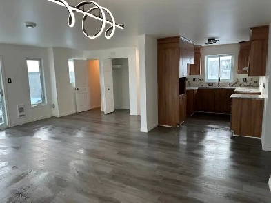 3 bedrooms condo for rent Image# 7