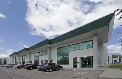 Industrial Unit 5,885 SF Hurontario &Derry Image# 1