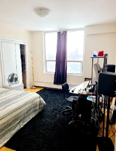 Room for rent in Nice Apartmnt in NorthYork!Short term/long term Image# 2