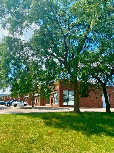 Industrial Unit for Lease 1,497 SF Dixie & Courtney Park Image# 1